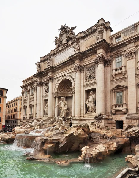 Fountain di Trevi - tunnetuin Rooman suihkulähde maailmassa. Italia . — kuvapankkivalokuva