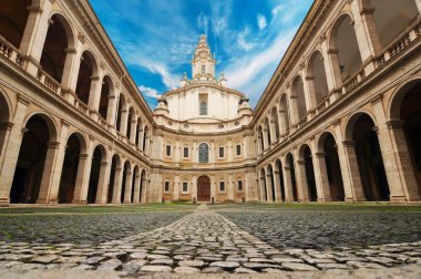 Saint yves adlı Roma la sapienza