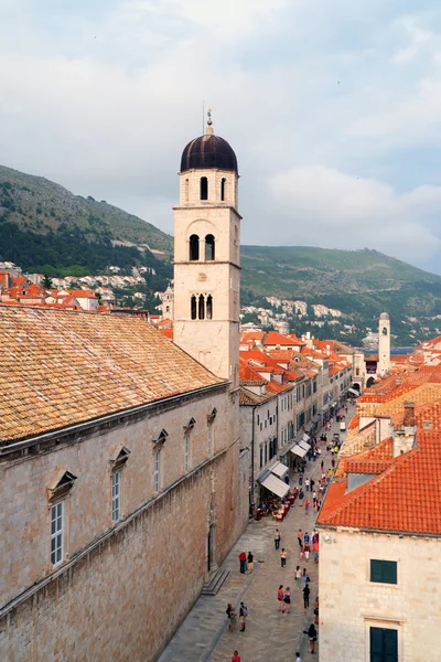 Rue Stradun dans la vieille ville de Dubrovnik, Croatie — Photo
