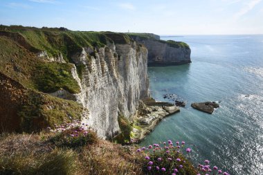Dağlı güzel deniz manzarası