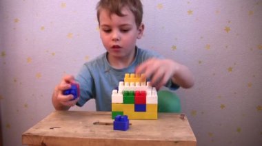 Çocuk oyun oyuncak tuğla