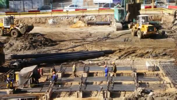 Trabajadores de la construcción — Vídeos de Stock