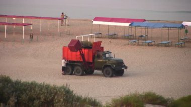 çöp araba Beach