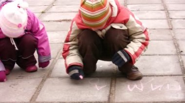 Asfalt kaydırma çizim çocuklar