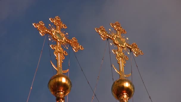 Кресты на церкви Московской Руси — стоковое видео