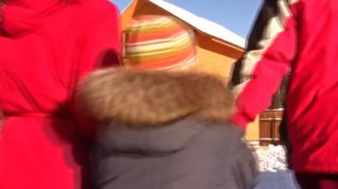 ailenin oğlu ile evine git