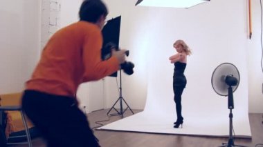 fotoğrafçısı ve Studio modeli. zaman atlamalı