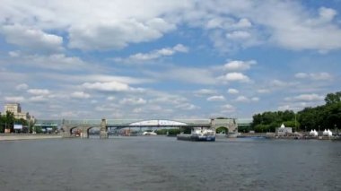 nehir Moskova gezisinde. zaman atlamalı