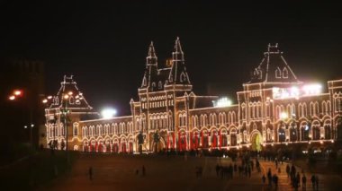 Moskova'daki kremlin Kızıl Meydan sakız devam ediyor