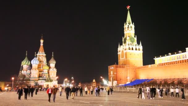 Caminhar perto do Kremlin na Praça Vermelha em Moscou — Vídeo de Stock