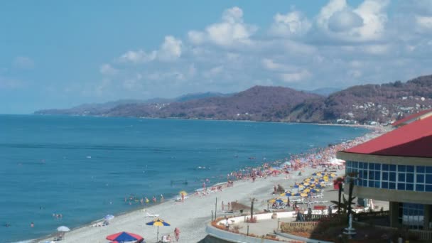 Playa con en día de verano — Vídeo de stock