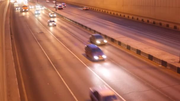 Movimiento en la calle de la noche — Vídeos de Stock