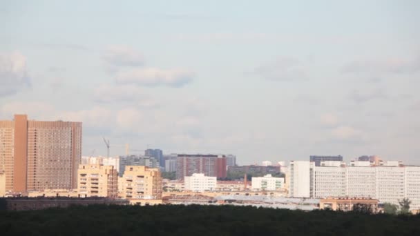 Cirkulär review, panorama över staden från hög byggnad — Stockvideo