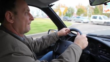 sürücü paneli ve araba sürüş