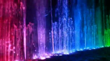 Çeşme çeşme dans farklı aydınlatma Circus ile