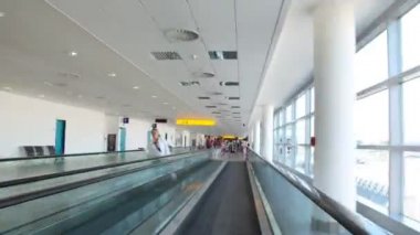 travelator içinde ruzyne - Prag Havaalanı.