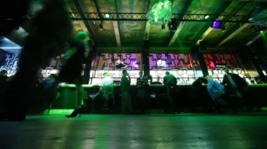 bazı oturma ve bar, rahatlatıcı ön görünüm katın