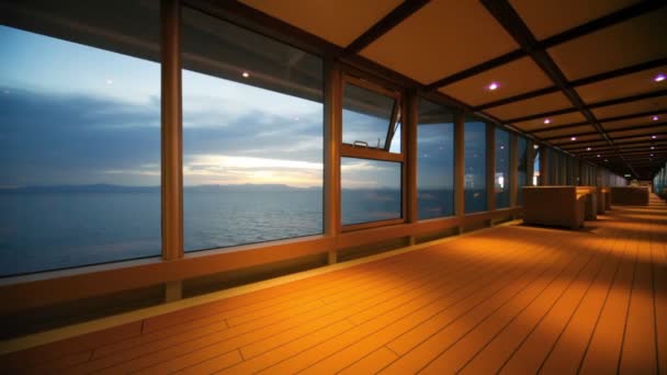 Pont intérieur du navire de croisière 