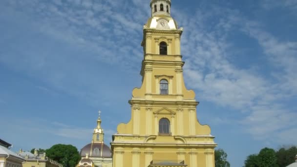 Собор Св. Петра и Павла, район с при соборе. Санкт-Петербург, Россия . — стоковое видео