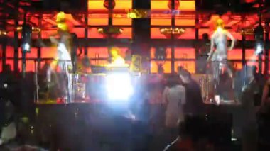 insanlar dans Imperia lounge gece kulübünde