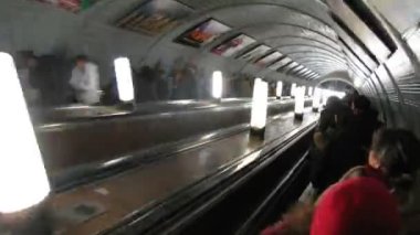 içinde metro tren yolcu seyahat