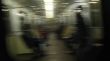 içinde metro tren yolcu seyahat