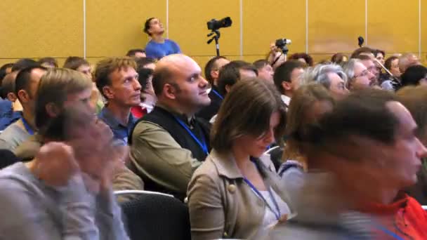 Audiência da II Conferência Internacional — Vídeo de Stock