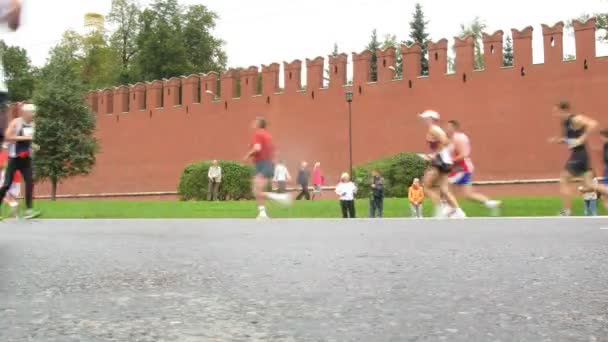 Xxx 莫斯科国际和平马拉松赛跑者的双腿 — 图库视频影像