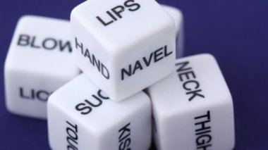 erotik mesajlar iki tarafta beyaz zar