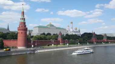 Kremlin den Moskova Nehri Önden Görünüm