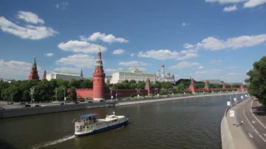 Kremlin den Moskova Nehri Önden Görünüm