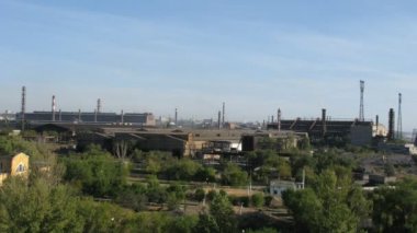 volgograd'ın büyük fabrikada sonbahar güneşli