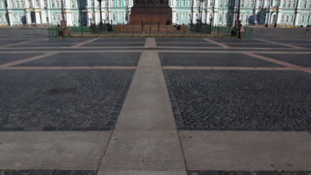 Дворцовая площадь, Александрийский пост в Петербурге — стоковое видео