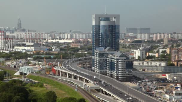 Cars on road near Northern Tower of Moscow International Business Center — Stock Video