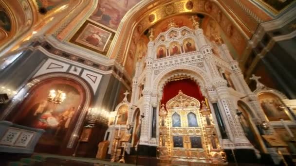 Iconostasis ilustración de personajes bíblicos en la Catedral de Cristo Salvador — Vídeo de stock