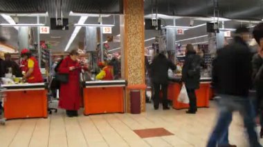 Çıkış alanında, alışveriş ve eğlence merkezi semenovskiy