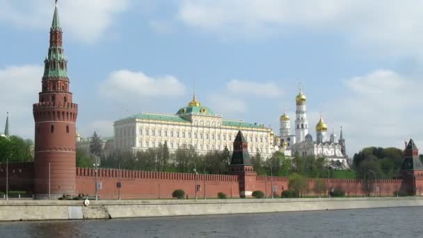 Zafer günü geçidi yakınlarında kremlin, askeri araçlar — Stok video