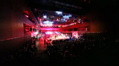 Işıklı hall barvikha lüks köydür boks maçı