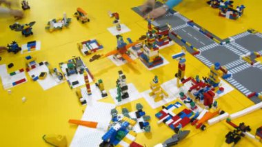 Lego yapıcı robofest-2011 sonra temizlenir