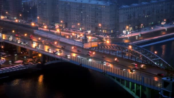 Street and bridge traffic on third transport ring at winter night in Moscow — Stock Video