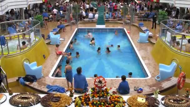 Attractions à bord du bateau de croisière — Video