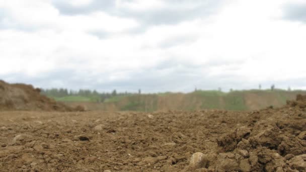 Coureurs de moto pendant la course d'enduro — Video