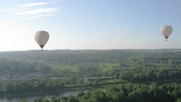 Vuelo en globo aerostático, vista desde góndola — Vídeos de Stock