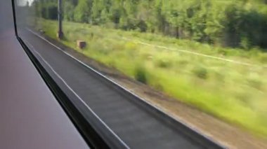 yeni geniş demiryolu parça, tren, zaman atlamalı penceresinden görünümü