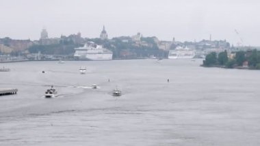 Cruise liner stockholm port, zaman atlamalı bırakır