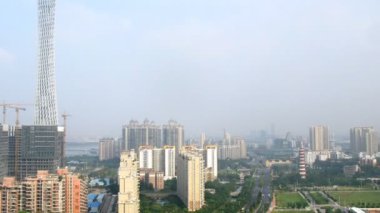 yol inşaat guangzhou yeni tv yayıncılığı ofis binası yakınında otomobil devam