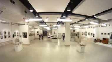 ziyaretçi fotoğrafı ve Müzesi - sergi merkezi rabochiy ve kolhoznica yürüyüş