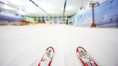 Kayak büyük spor Merkezi'nde tepeden aşağı gidiş hızlı yakın çevresini dolaşalım engelleri