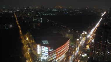 Otomobil alışveriş merkezi akşam gidin.
