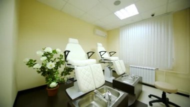Pedikür, güzellik salonları için kozmetik odasında iki özel koltuklar vardır